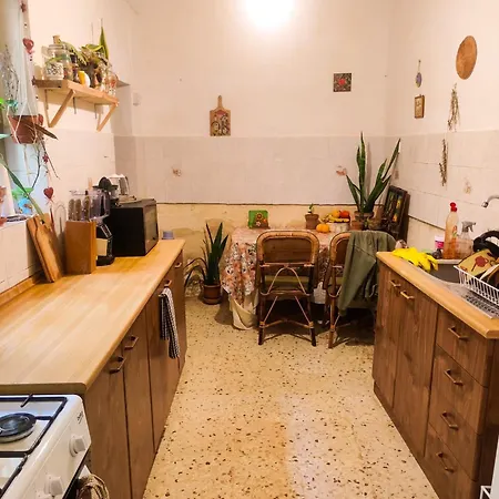 Cute Townhouse In Maltese Village Close To St Peters Pool