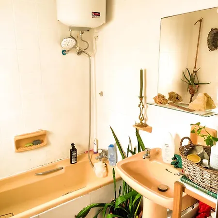 Cute Townhouse In Maltese Village Close To St Peters Pool 度假居