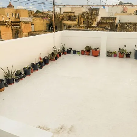 Cute Townhouse In Maltese Village Close To St Peters Pool * Żejtun